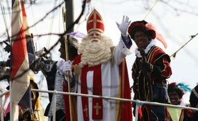 Tegenstanders Zwarte Piet willen met kort geding landelijke sintintocht verbieden