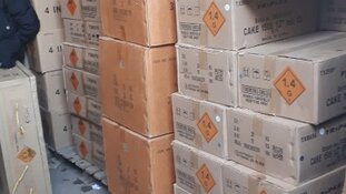 Een massa illegaal vuurwerk