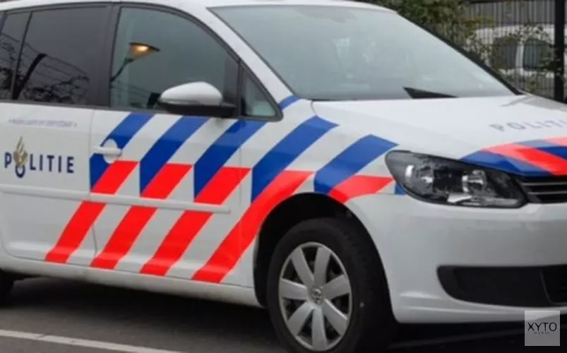 Automobilist verliest macht over stuur: drie wagens beschadigd