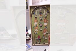 Met je voetbalverzameling in museum Kennemerland