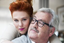 Ernst Daniël Smid samen met dochter Coosje op de bühne