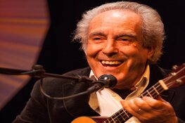 Fadoprins Fernando Lameirinhas viert 75-ste verjaardag met jubileumconcert in Velsen