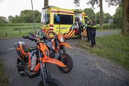 Motorrijder gewond na botsing met boom in Spaarnwoude