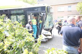 Lijnbus veroorzaakt ravage in Haarlem