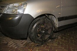 In brand gestoken auto snel geblust in Haarlem