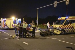 Motor botst op ambulance op de N202 bij Velsen-Zuid