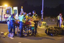 Motor botst op ambulance op de N202 bij Velsen-Zuid