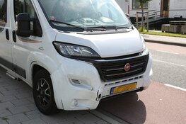Blikschade bij aanrijding in de Waarderpolder