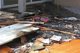 Afval in de brand bij slooppand Huis in de Duinen Zandvoort