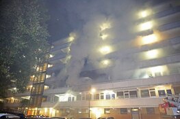 Dode bij grote uitslaande brand door explosie in flat