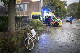 Fietser gewond na botsing met auto in Haarlem-Noord