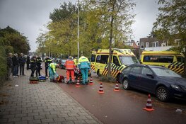 Scooterrijder zeer ernstig gewond na val op hoofd in Zandvoort