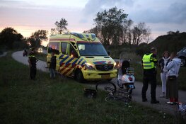 Vrouw gewond na aanrijding met scooter langs Zeeweg in Overveen
