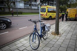 Fietsster gewond na aanrijding met auto op de Italielaan