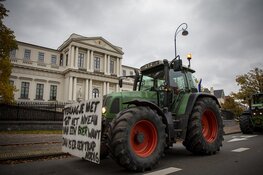 Boeren protesteren voor provinciehuis Noord Holland