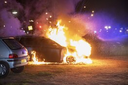 Auto uitgebrand aan de Oudeweg in Haarlem