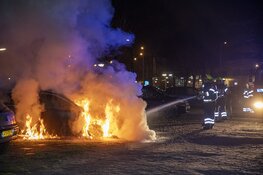 Auto uitgebrand aan de Oudeweg in Haarlem