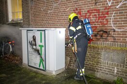 Brand achter glasvezelkast in Haarlem-Noord