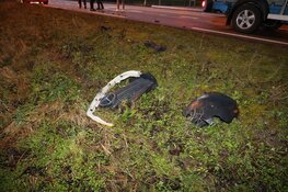 DHL wagen botst op kerende Albert Heijn wagen in Spaarndam