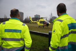 Traumahelikopter langs de Prins Bernhardlaan in Haarlem