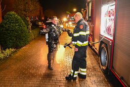 Zoekslag na fietslampje in het water in Heemskerk