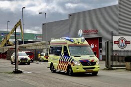 Hulpdiensten massaal naar recyclingbedrijf in Beverwijk