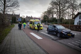 Botsing voor zebrapad Bloemendaalseweg in Overveen