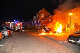 Auto door brand verwoest aan de Spinsteen in Heemskerk