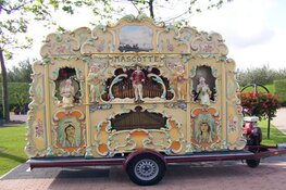 Stichting Welzijn Beverwijk stuurt draaiorgel langs meerdere locaties in Beverwijk