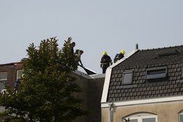 Brandje op dak van woning aan de Brouwersvaart