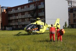 Bestuurder scootmobiel gewond na botsing met motor