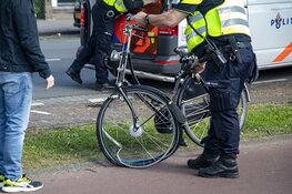 Fietser gewond na botsing tegen scooter in Haarlem