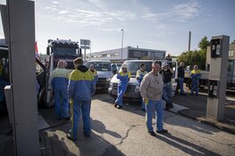 Opnieuw actie bij Tata Steel: boos personeel blokkeert toegangspoort