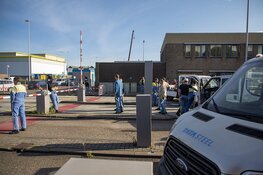 Opnieuw actie bij Tata Steel: boos personeel blokkeert toegangspoort