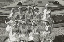 Kleine expo 65 jaar Haarlemse Bloemenmeisjes