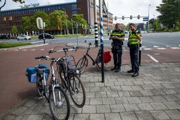 Fietsster gewond na botsing op de Zijlweg in Haarlem