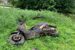 Scooter aangetroffen in sloot Haarlem
