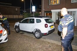 Auto beschadigd na schietpartij Schoutenstraat IJmuiden
