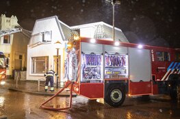 Veel rookontwikkeling bij brand aan de Stationsstraat in Zandvoort
