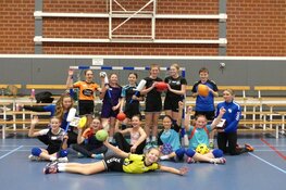 Athletic Skills Model (ASM) specialisten geven unieke handbalclinic aan jeugd van HCV’90