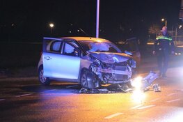 Twee auto's total loss in Heemskerk