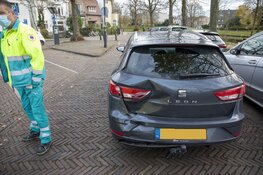 Automobilist botst op voorganger op de Kloppersingel in Haarlem
