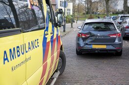 Automobilist botst op voorganger op de Kloppersingel in Haarlem