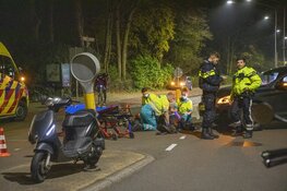 Scooterrijder gewond na aanrijding met auto in Haarlem