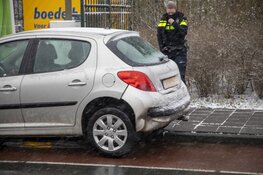 Kop-staart aanrijding in winterweer in Zandvoort