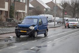 Kop-staart aanrijding in winterweer in Zandvoort