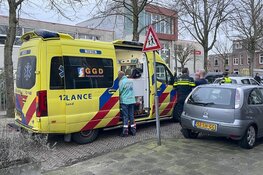 Meisje gewond na aanrijding door auto in de Soendastraat