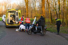 Scooterrijder gewond bij ongeval in Velsen-Noord