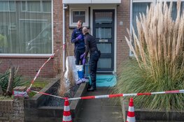 Politie-onderzoek in Castricumse woning na vondst dode, verdachte aangehouden