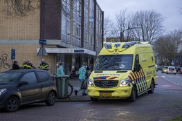 Fietsster gewond na aanrijding met auto in Haarlem